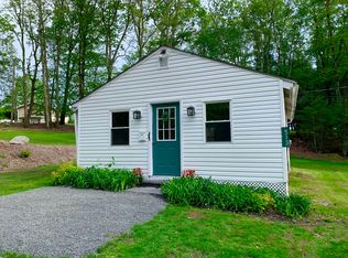 513 Pine Ridge Rd, Stroudsburg, PA 18360