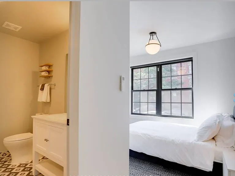 712 G St SE #103 — Photo 8
