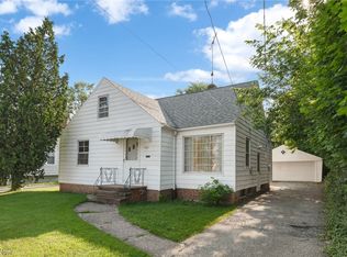 1443 Irene Rd, Lyndhurst, OH 44124