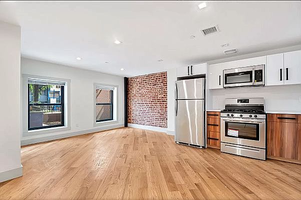 1st image of 978 Bedford Ave #1