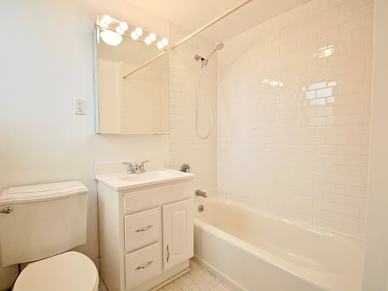 49-01 43rd Ave #5R — Photo 13