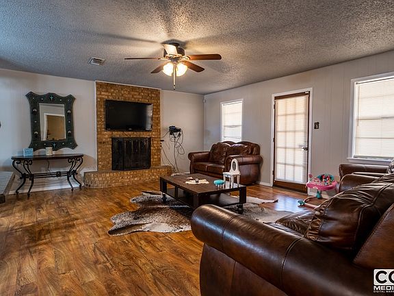 3rd image of 1801 Dove Creek Dr