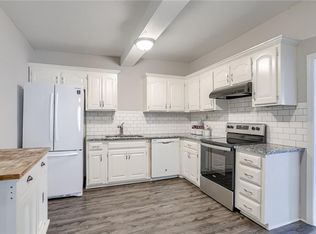 220 N Campbell St, Pleasant Hill, MO 64080