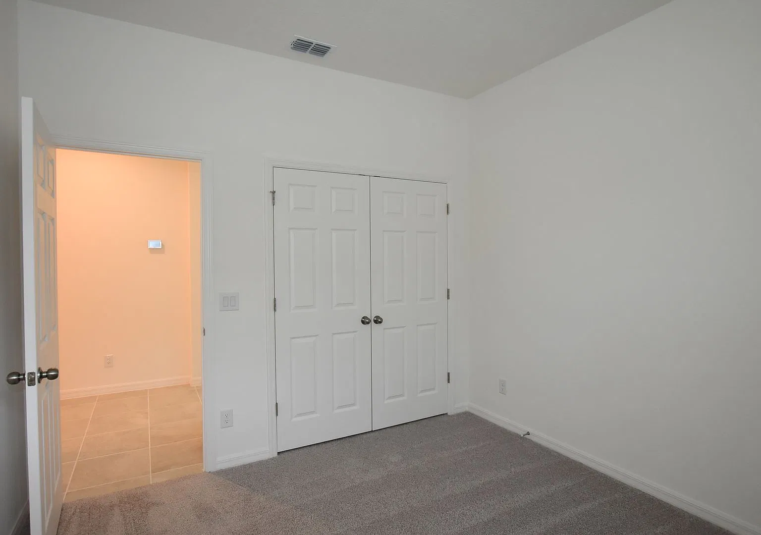 4 Bedroom 2 Bath 2 car garage for rent at 6866 Spanish Imperial St. Howey in the hills, FL 34737 — Photo 3