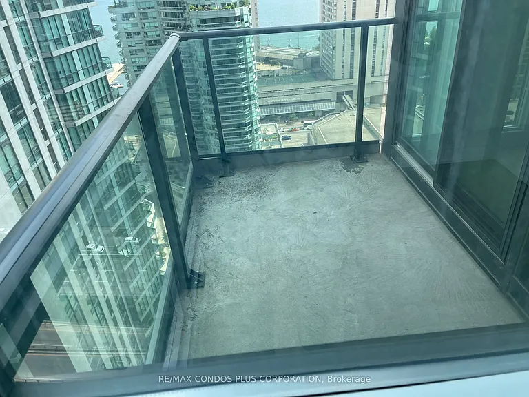 18 Harbour St #2508 — Photo 13