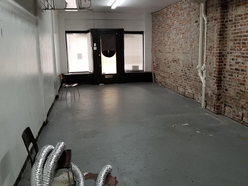 2nd image of 5411 S Grand Blvd