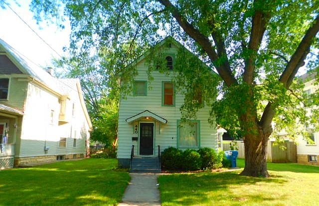 1st image of 440 Marion Ave