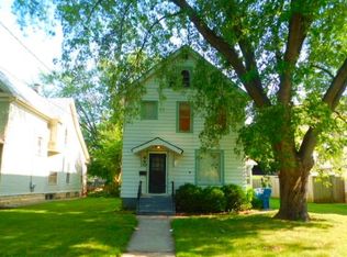 440 Marion Ave, Aurora, IL 60505