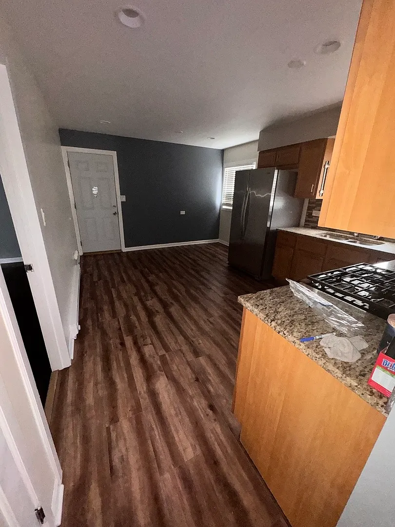 1021 S 16th Ave — Photo 3
