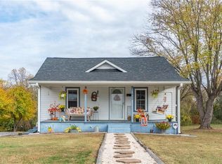 929 Banner St, Mount Airy, NC 27030