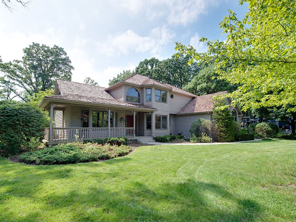 1st image of 782 Hanley Dr