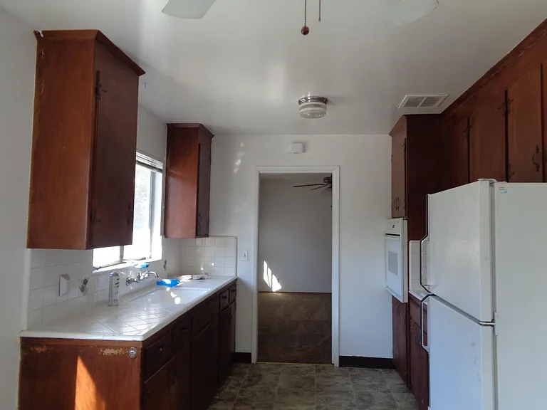 766 N 11th St — Photo 4