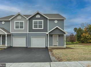 19 Chloe Dr #13, Myerstown, PA 17067