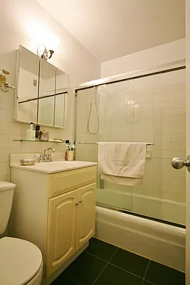 Rented by Corcoran | media 14