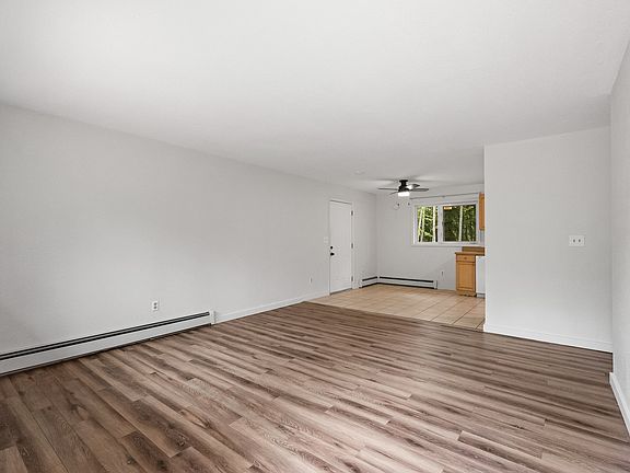 3rd image of 2228 Independence Cir E
