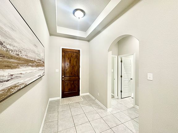 5th image of 1017 Hillrose Dr