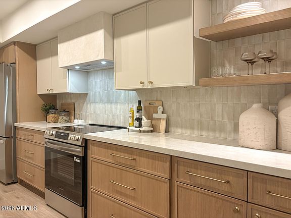 5th image of 7844 E CRESTWOOD Way