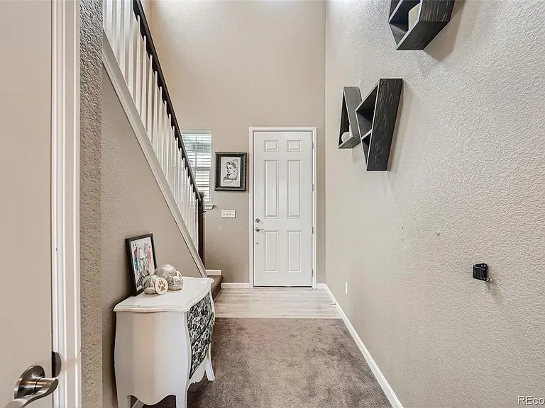 3321 Riverwood Way — Photo 3