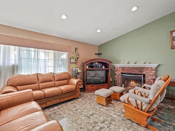 5th image of 10543 E Avenue S12