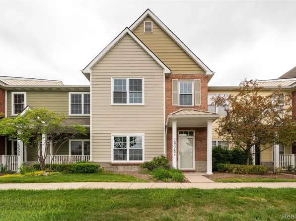 29987 Marigold Dr, Southfield, MI 48076