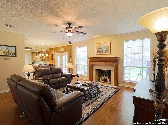 3rd image of 27510 Timberline Dr