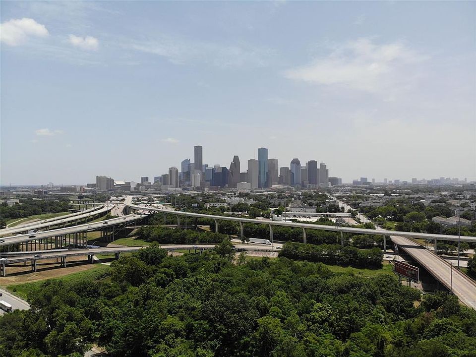 1st image of 2520 Houston Ave #608
