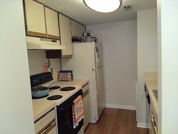 5th image of 3537 Dublin Ct