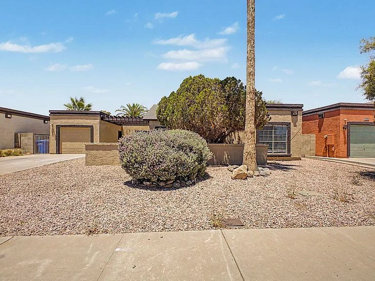 4208 W Villa Maria Dr — Photo 2