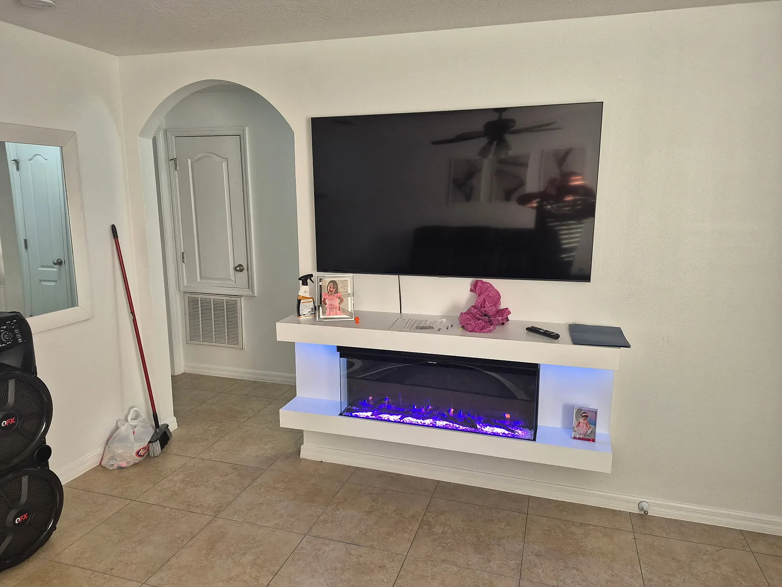 2 bed, 1000 sqft, $1,600 — Photo 3