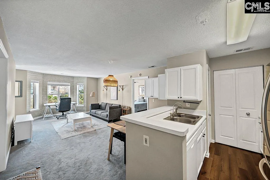 900 Taylor Street - 1 — Photo 2
