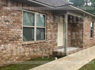 1413 Hardy St #A, Conway, AR 72034