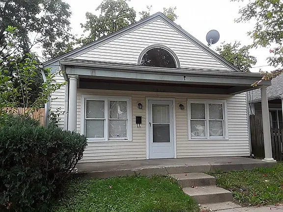 3 bed, 1.5 bath, 1248 sqft, $1,375 — Photo 3
