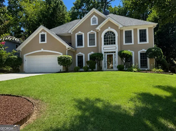243 Harbor Pointe Dr, Stone Mountain, GA 30087