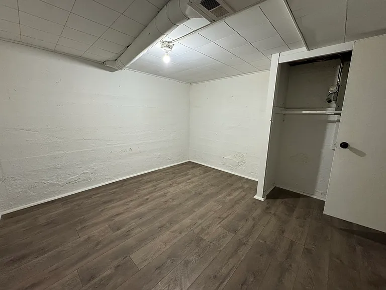 511 Montgomery Rd — Photo 11