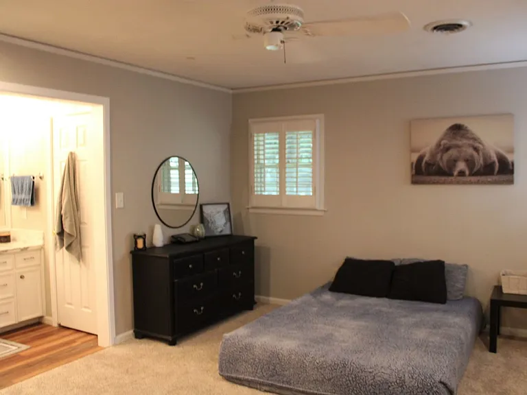 2450 Belcher Dr — Photo 18