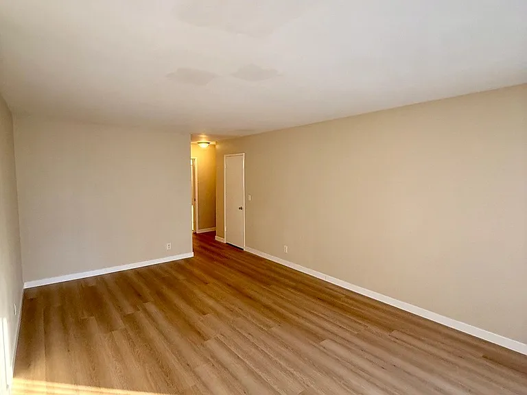 11677-11683 Goshen Ave. Los Angeles CA 90049 — Photo 6