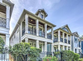 1532 Nicholson St, Houston, TX 77008