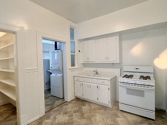 5th image of 1569 Powell St
