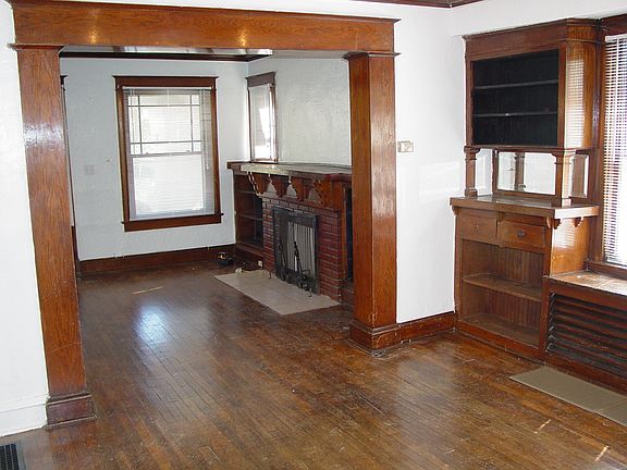 3rd image of 4130 Montgall Ave