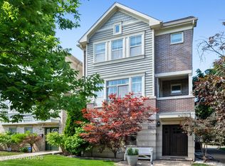 4500 W Byron St, Chicago, IL 60641