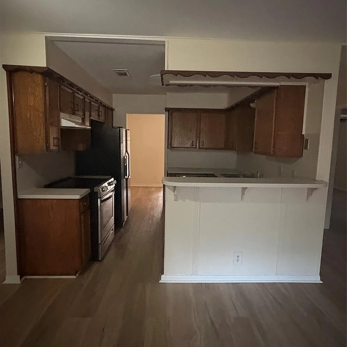 3 bed, 2.0 bath, 1241 sqft, $1,700 — Photo 3