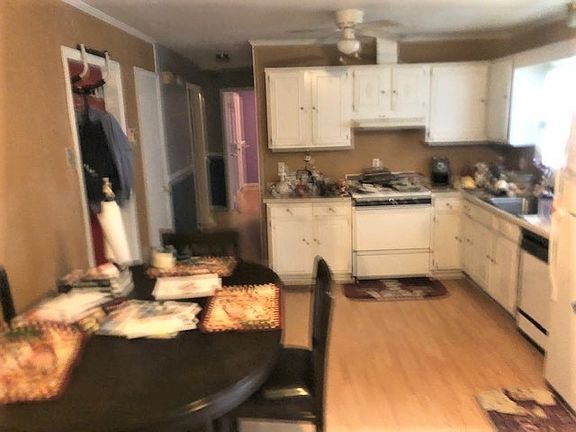 4th image of 1154 Veterans Pkwy