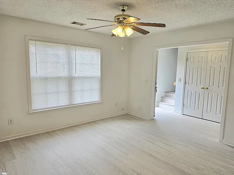 617 Golden Springs Ln — Photo 5