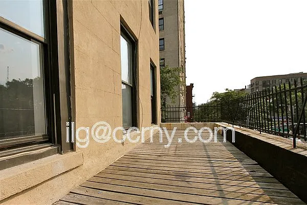 Rented by City Connections Realty | media 8