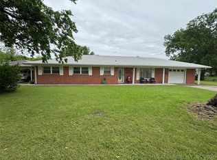707 W Creek St, Marietta, OK 73448