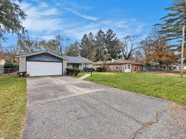 20989 Mada Ave, Southfield, MI 48075