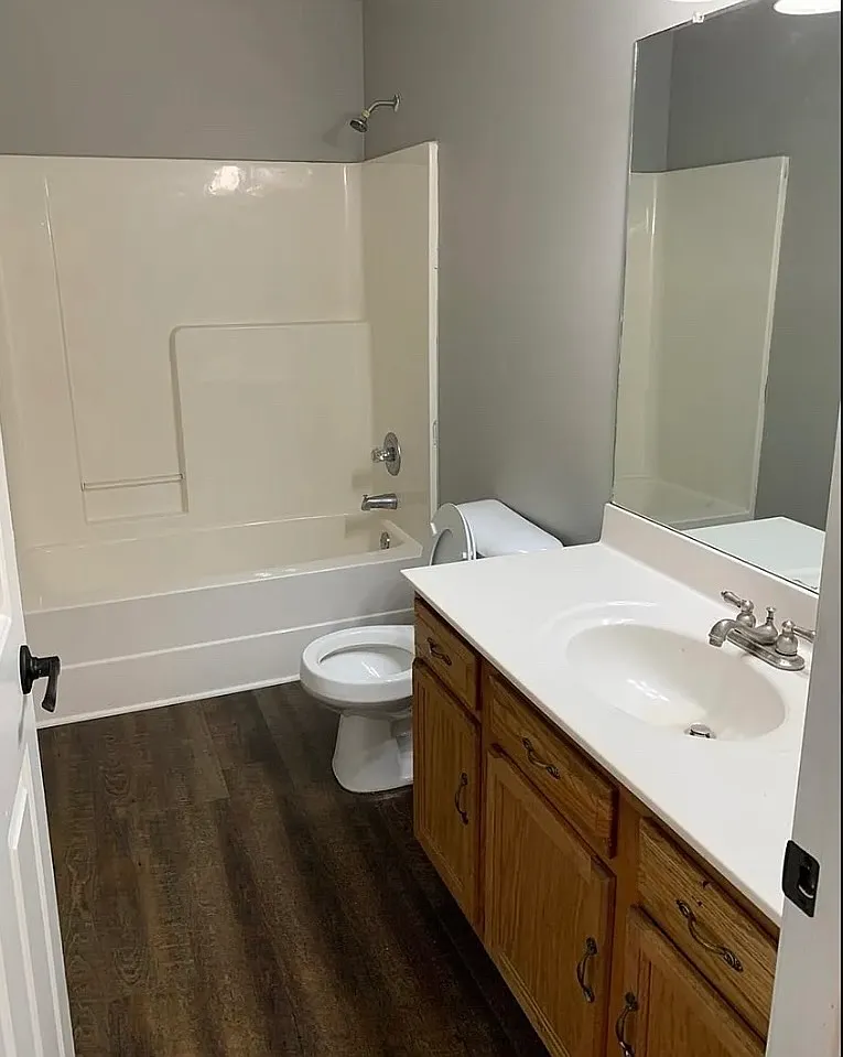 Photo 2 of 10 - 1432 Trillium Ln - Bowling Green, KY Building Photo - 1432 Trillium Ln