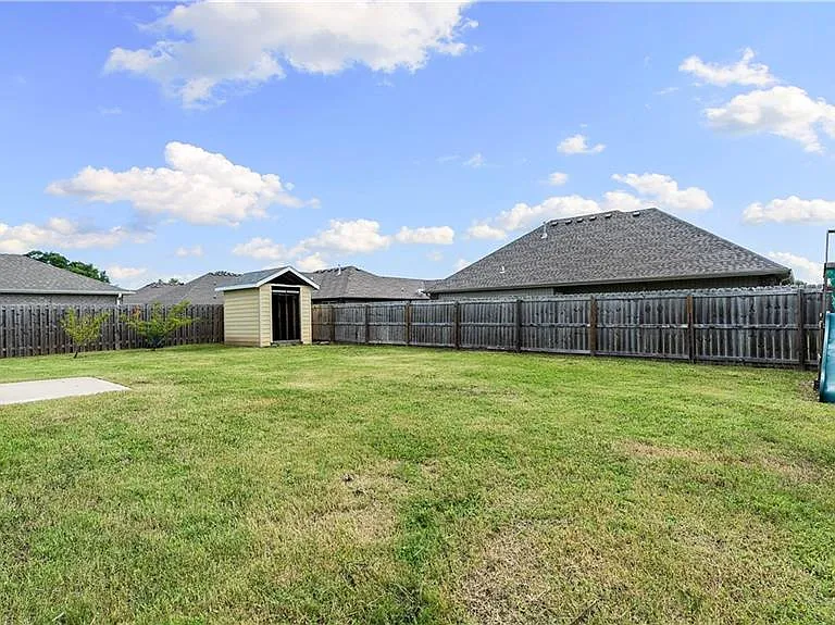 200 Post Oak Ave — Photo 20