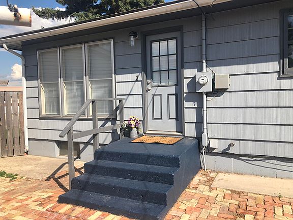 3rd image of 1101 4th Ave W