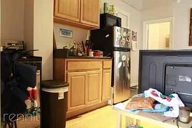 Rented by Rennit Inc.